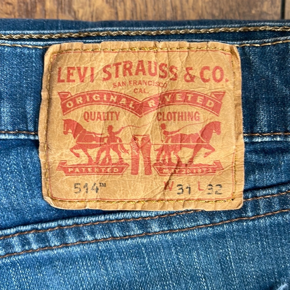 Levi’s 514 straight leg jeans 31x32